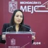 Traslado de árboles con maquinaria especializada en la zona de Tres Puentes, Morelia, durante los ajustes del proyecto Morebús
