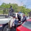 Agentes de la Guardia Civil en acción en Morelia durante operativo contra secuestros virtuales, con vehículo oficial y equipo táctico visible