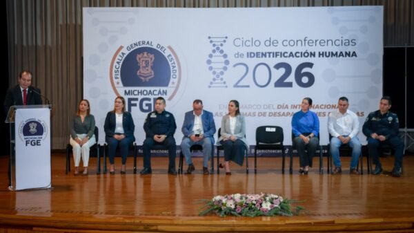Evento oficial en Morelia con autoridades de la Fiscalía General de Michoacán inaugurando el Ciclo de Conferencias de Identificación Humana