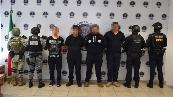Operativo conjunto de FGE, Guardia Civil, DEFENSA y Guardia Nacional en José Sixto Verduzco, Michoacán, tras detenciones por desaparición de personas