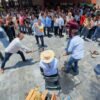 Plaza de La Ranita en Uruapan tras su rehabilitación: vista panorámica del mural monumental, áreas verdes y arquitectura renovada en el Centro Histórico