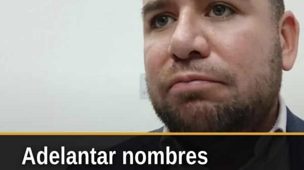 Imagen representativa de un salón legislativo en Morelia, Michoacán, con banderas estatales y nacionales, relacionada con