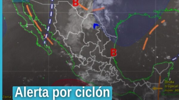 Mapa meteorológico con zona de baja presión frente a las costas de Michoacán y alerta por ciclón michoacán