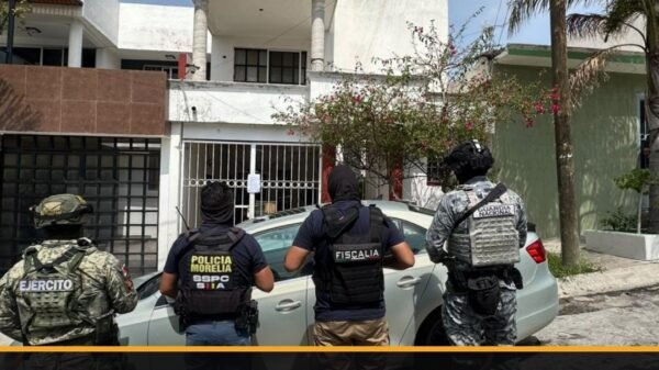 Imagen ilustrativa de operativo policial en Morelia con elementos de la Fiscalía General del Estado de Michoacán asegurando