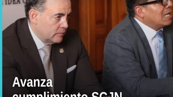 Grupo de legisladores michoacanos y funcionario de la SCJN en reunión institucional sobre cumplimiento resoluciones scjn en