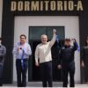 Gobernador Alfredo Ramírez Bedolla cortando cinta inaugural del nuevo cuartel de la Guardia Civil en La Piedad, Michoacán, rodeado de autoridades y personal policial