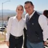 Carlos Torres Piña hablando ante micrófono en evento público en Morelia, Michoacán, durante respaldo al Segundo Informe de Sheinbaum
