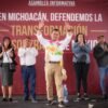 Carlos Torres Piña en reunión con maestros, representantes de la Fiscalía y autoridades indígenas en Michoacán