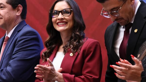 Diputada Nalleli Pedraza Huerta hablando ante el pleno del Congreso del Estado de Michoacán durante la rendición de su Segundo Informe Legislativo