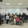 Funcionarios de la Fiscalía General de Michoacán impartiendo capacitación a autoridades y ciudadanos en un salón de Peribán