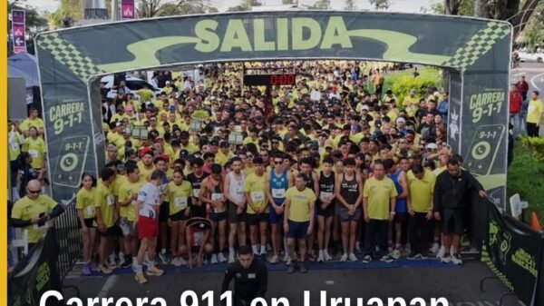 Carrera 911 Uruapan: más de mil corredoras y corredores participando en un circuito de 5 kilómetros con presencia de