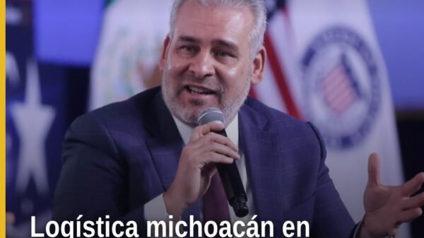 Gobernador Alfredo Ramírez Bedolla hablando en evento sobre logística michoacán inversión extranjera en convención binacional