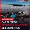 Ilustración simbólica de una operación policial nocturna con vehículos y agentes en acción, representando la caída del bebo
