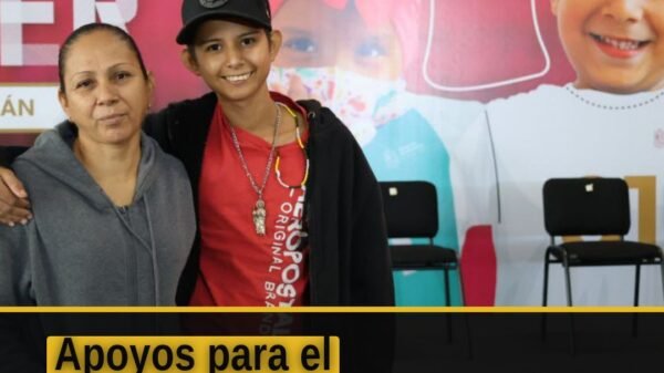 Imagen representativa de entrega de apoyos para el bienestar en Michoacán: personas mayores, mujeres y personas con