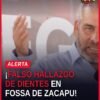 Ilustración simbólica de una fosa en Zacapu con una lupa y una señal de advertencia, acompañada del texto 'falso hallazgo