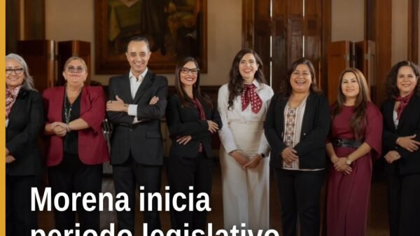 Grupo parlamentario Morena en sesión inaugural del nuevo periodo legislativo en el Congreso del Estado de Michoacán