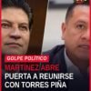 Fotografía de Alfonso Martínez Alcázar y Carlos Torres Piña en un evento político en Morelia, Michoacán, relacionada con la