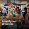Ilustración conceptual de monedas y billetes desvaneciéndose frente a un smartphone mostrando un código QR y el logotipo de