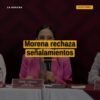 Foto simbólica de bandera mexicana y logo de Morena con texto 'morena rechaza señalamientos'
