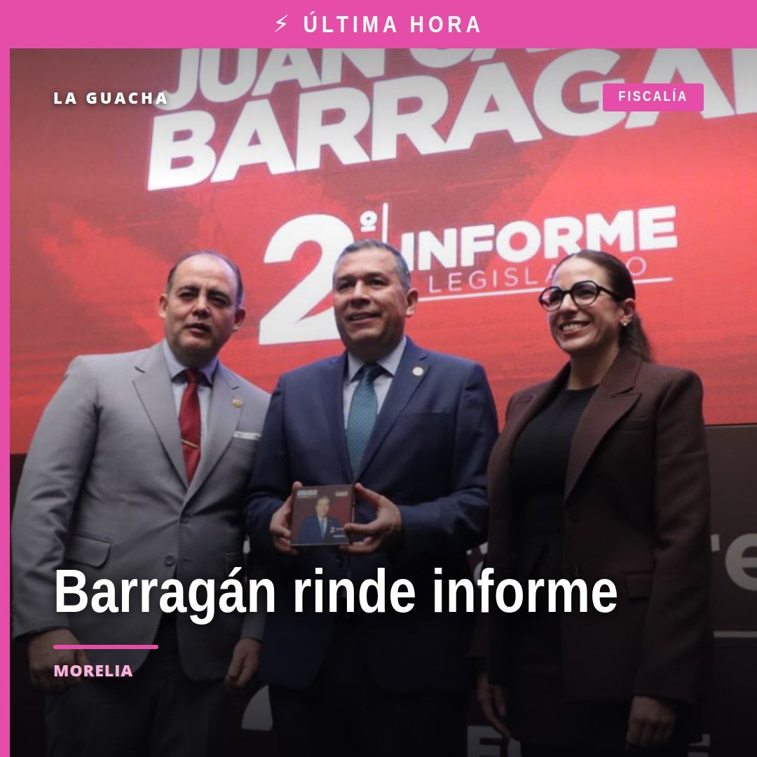 Diputado Juan Carlos Barragán Vélez rindiendo su segundo informe de actividades legislativas en el patio central del