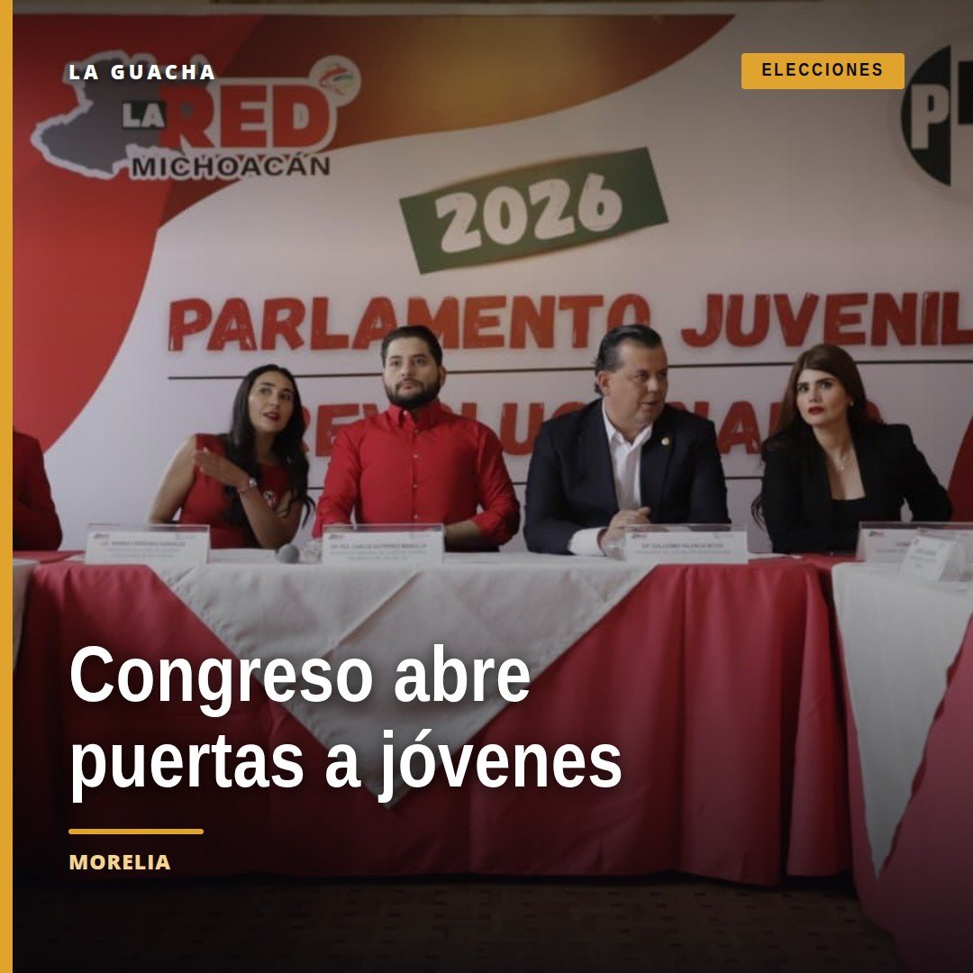 Jóvenes parlamentarios en el Pleno del Congreso del Estado de Michoacán durante el Parlamento Juvenil Revolucionario 2026