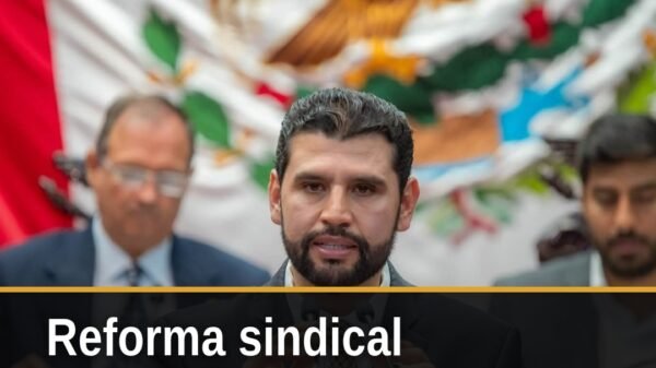 Diputados en sesión plenaria del Congreso del Estado de Michoacán durante la aprobación de la reforma sindical michoacán