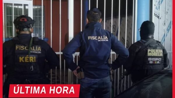 Operativos de la Fiscalía General del Estado de Michoacán asegurando mil 300 dosis de narcóticos, armas y motocicletas en
