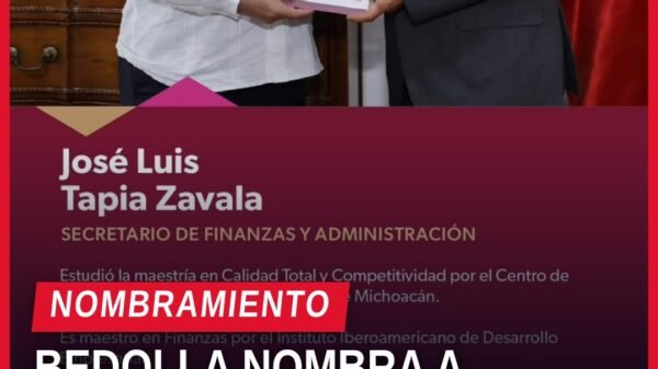 José Luis Tapia Zavala recibe nombramiento como secretario de Finanzas y Administración en Morelia, Michoacán, durante acto