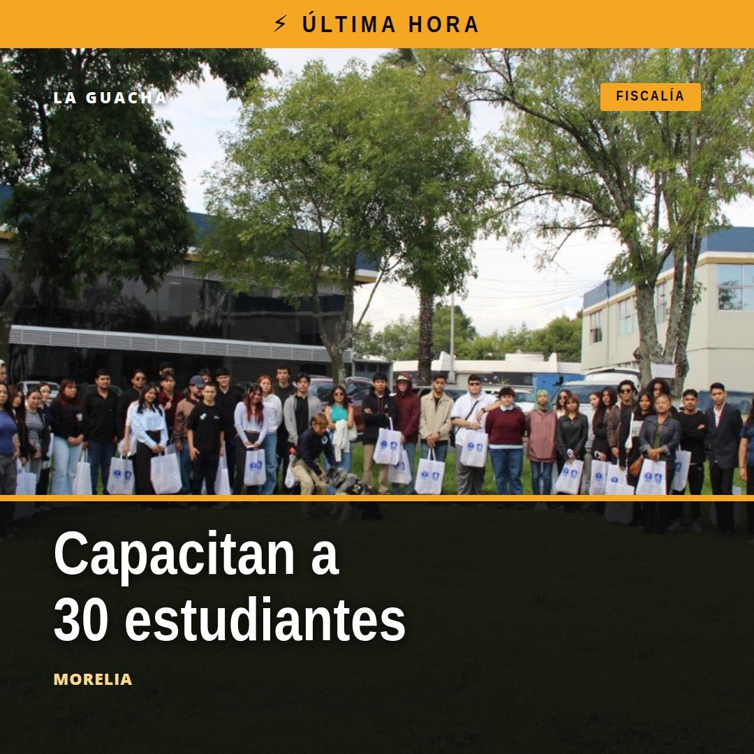 Grupo de 30 estudiantes universitarios escuchando una plática sobre delitos sexuales niñas, niños y adolescentes impartida