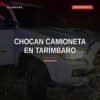Camioneta Toyota Tacoma color plata chocada contra un árbol en la carretera Morelia-Salamanca, cerca de San Agustín del