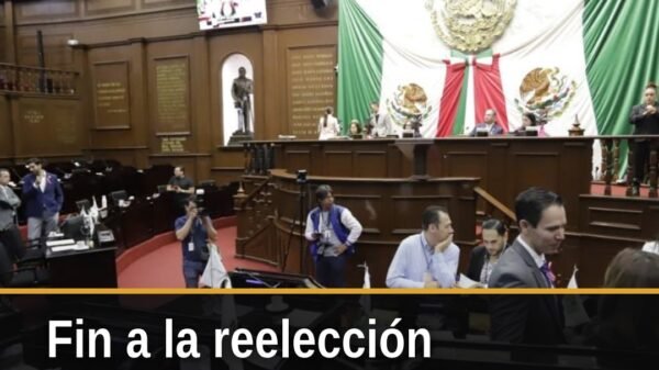 Fachada del Congreso del Estado de Michoacán en Morelia con bandera estatal, simbolizando el fin reelección inmediata