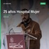 Grupo de personal médico y autoridades celebrando el XXV aniversario del hospital de la mujer en Morelia