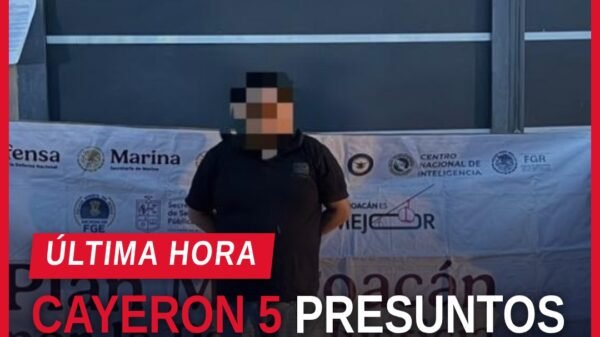 Cinco personas detenidas en Los Reyes, Michoacán, tras operativo contra cobro de extorsiones zamora; se observan armas