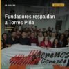 Grupo de personas reunidas en Morelia, Michoacán, incluyendo a Carlos Torres Piña y fundadores de Morena, durante encuentro
