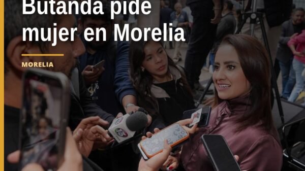 Gladyz Butanda hablando en el evento Morelia en Boca de Todos, pidiendo gladyz butanda morelia