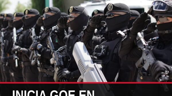 Grupo de Operaciones Especiales (GOE) de la Guardia Civil de Michoacán en formación con equipo táctico y vehículos blindados