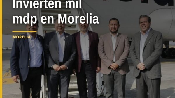 Vista aérea del aeropuerto internacional de Morelia con señalética indicando la inversión aeropuerto morelia