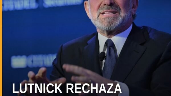 Ilustración simbólica de una balanza comercial entre Estados Unidos y México con sellos arancelarios y el nombre 'Lutnick'