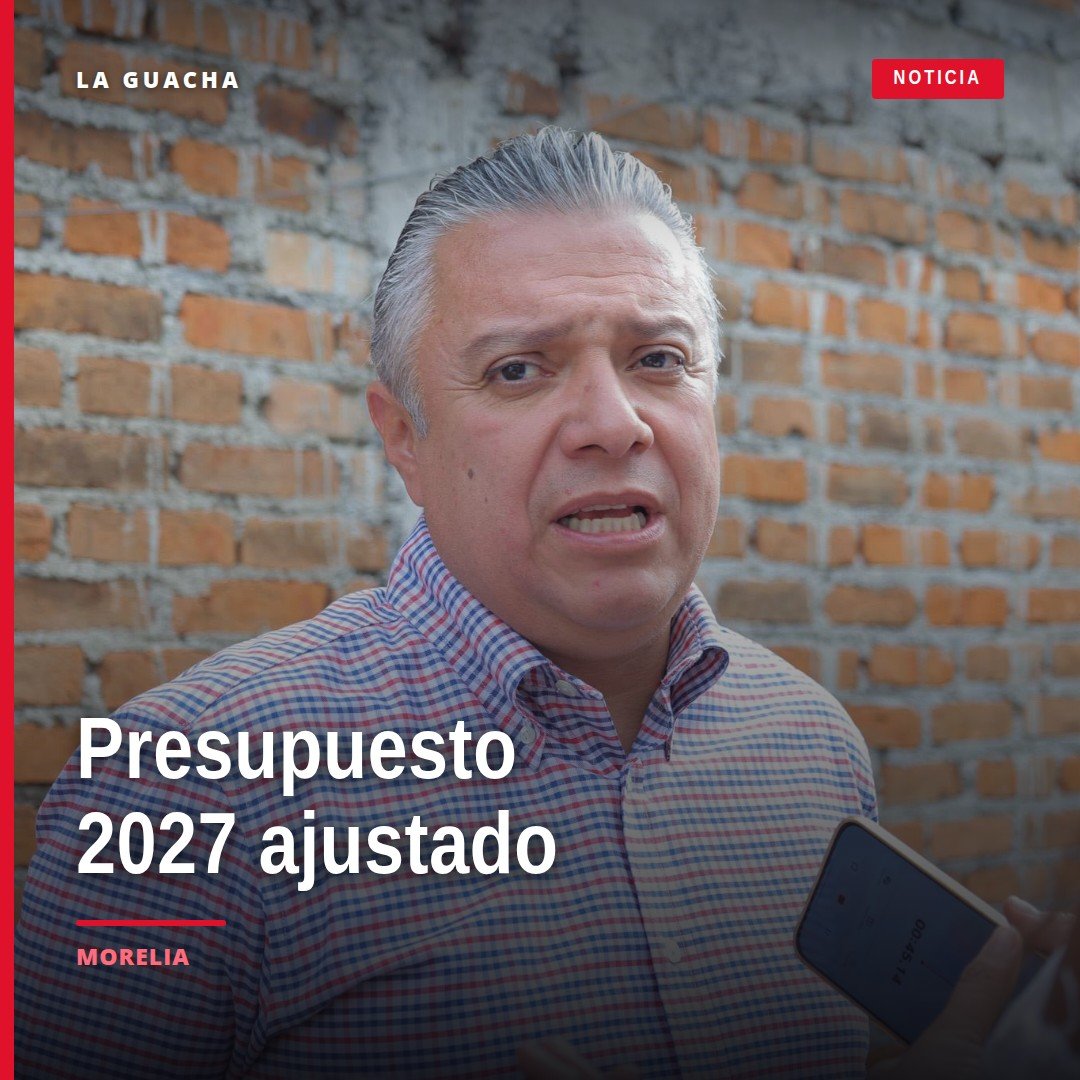 Fotografía institucional de Luis Navarro García, secretario de Finanzas y Administración de Michoacán, hablando sobre el