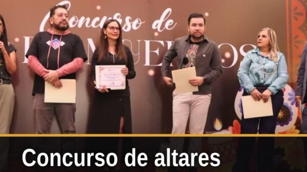 Concurso altares día de muertos en el Palacio Legislativo de Morelia con ofrendas tradicionales michoacanas
