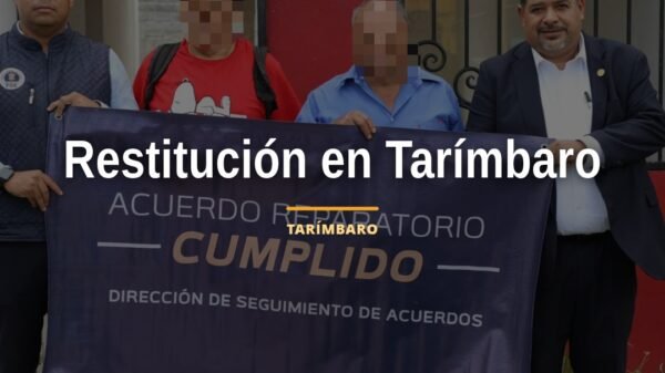Ilustración simbólica de una llave entregada frente a una casa en Tarímbaro, representando la restitución inmueble tarímbaro